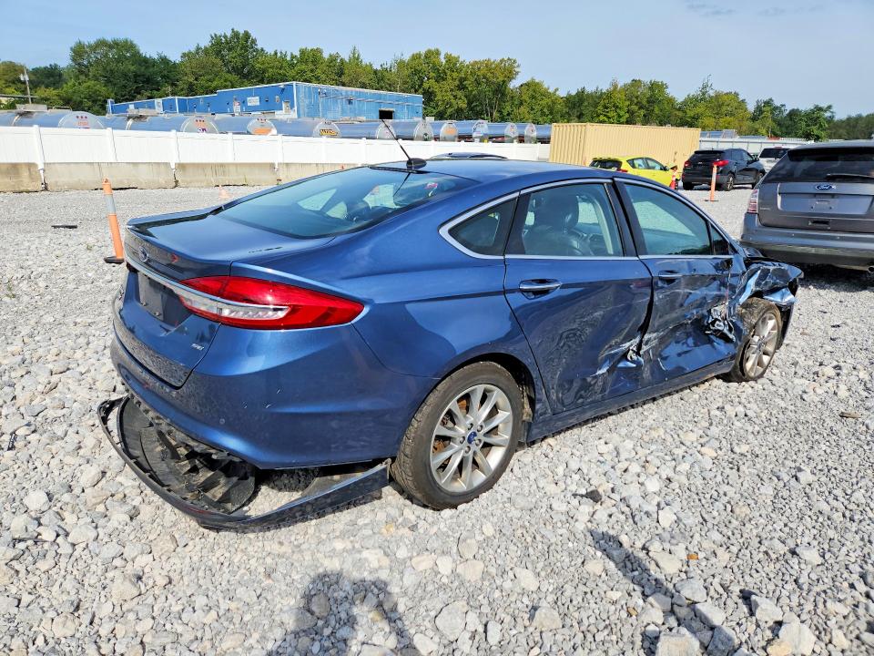 Продажа на аукционе авто 2018 Ford Fusion, vin: 3FA6P0PU4JR217783, номер лота: 67329636