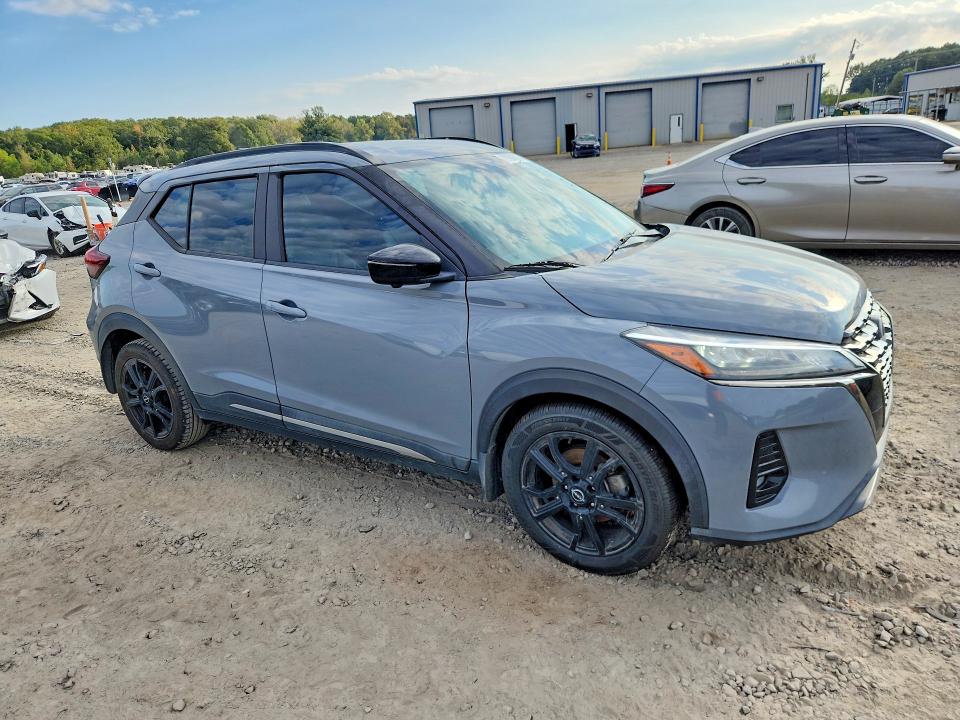2022 Nissan Kicks მანქანა იყიდება აუქციონზე, vin: 3N1CP5DV3NL496288, აუქციონის ნომერი: 70984506