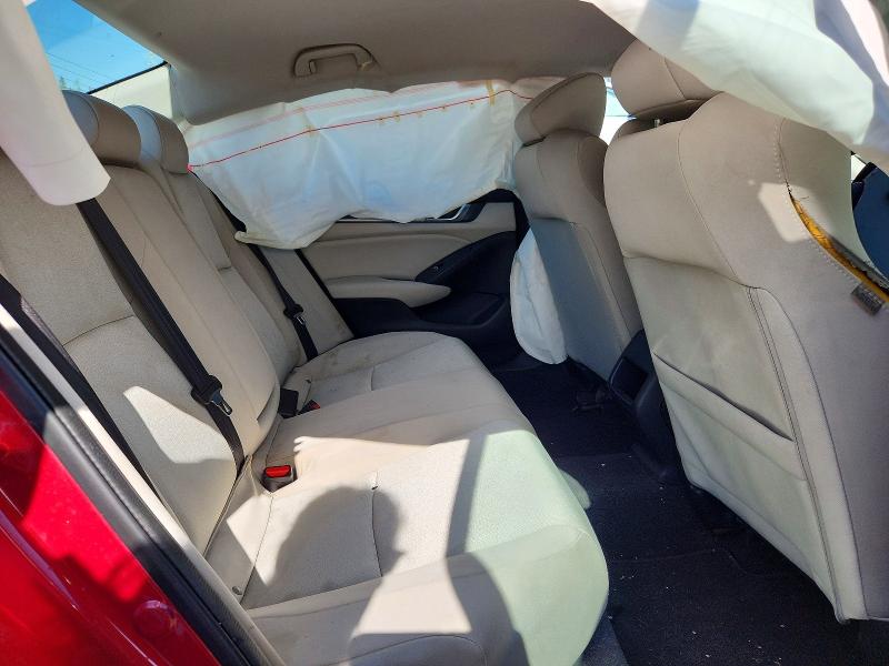 69434526 :رقم المزاد ، 1HGCV1F11JA218658 vin ، 2018 Honda Accord مزاد بيع