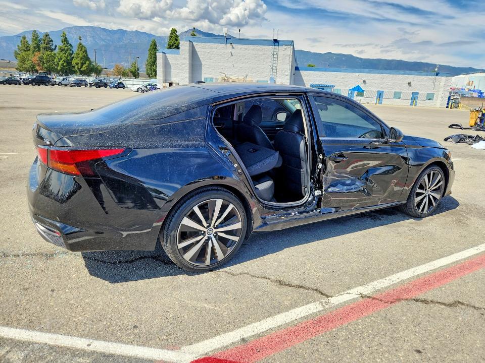 2020 Nissan Altima მანქანა იყიდება აუქციონზე, vin: 1N4BL4CV2LC236687, აუქციონის ნომერი: 67961976