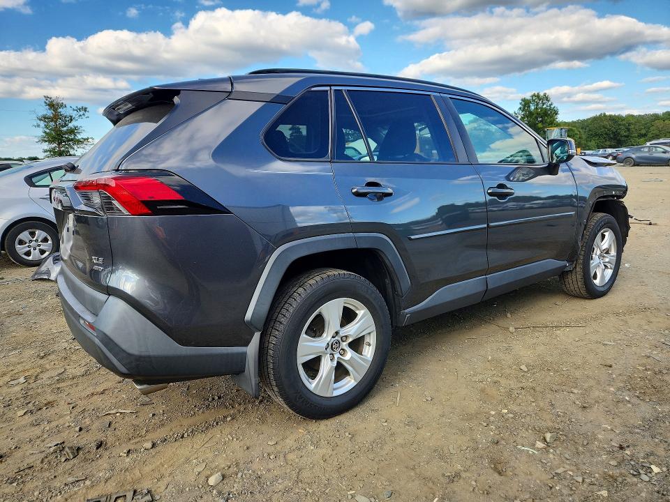 69682926 :رقم المزاد ، 2T3P1RFV8KC026106 vin ، 2019 Toyota Rav4 مزاد بيع