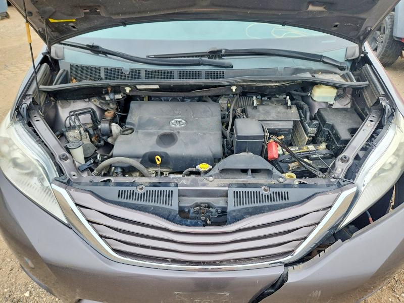 Продажа на аукционе авто 2015 Toyota Sienna, vin: 5TDKK3DC7FS609570, номер лота: 68630206