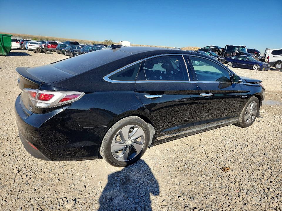 70018106 :رقم المزاد ، KMHE34L11GA033338 vin ، 2016 Hyundai Sonata Hybrid مزاد بيع