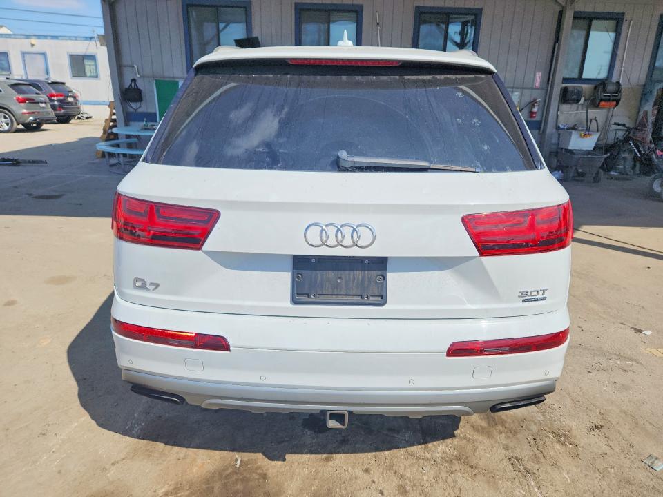69914356 :رقم المزاد ، WA1VAAF7XHD018937 vin ، 2017 Audi Q7 مزاد بيع