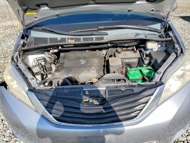 2012 Toyota Sienna მანქანა იყიდება აუქციონზე, vin: 5TDKK3DC3CS233722, აუქციონის ნომერი: 68066176