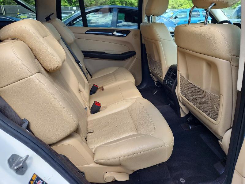 67866736 :رقم المزاد ، 4JGDF6EE0HA891061 vin ، 2017 Mercedes-benz Gls مزاد بيع