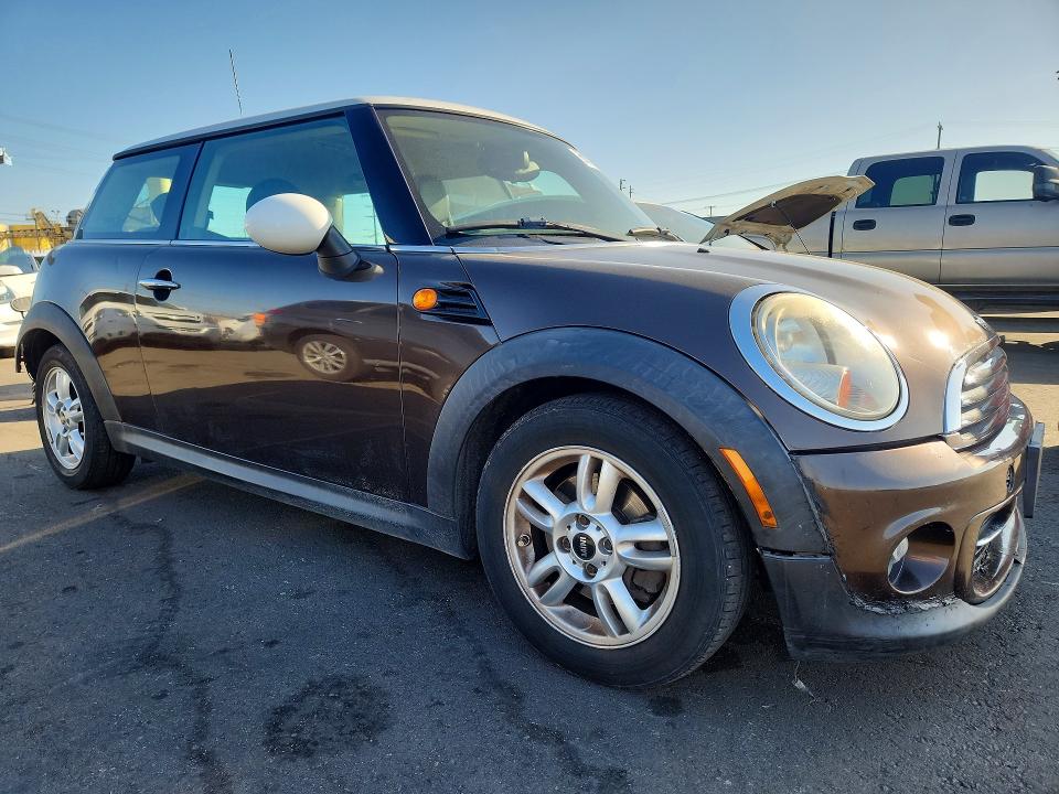 2011 Mini Cooper მანქანა იყიდება აუქციონზე, vin: WMWSU3C51BT096452, აუქციონის ნომერი: 68877936
