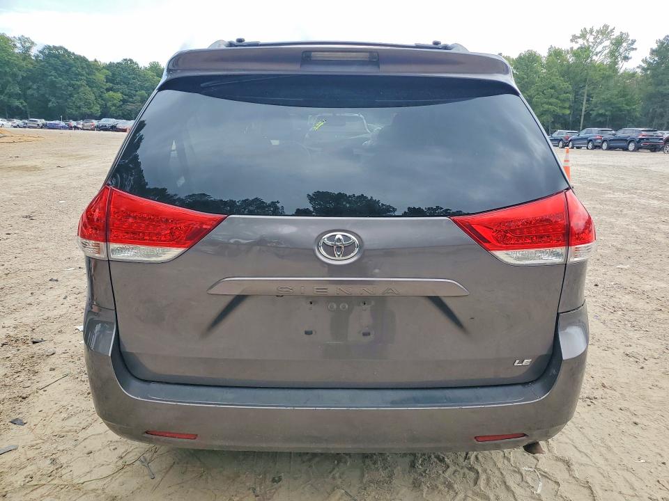 Продажа на аукционе авто 2012 Toyota Sienna, vin: 5TDKK3DC0CS184589, номер лота: 70042746