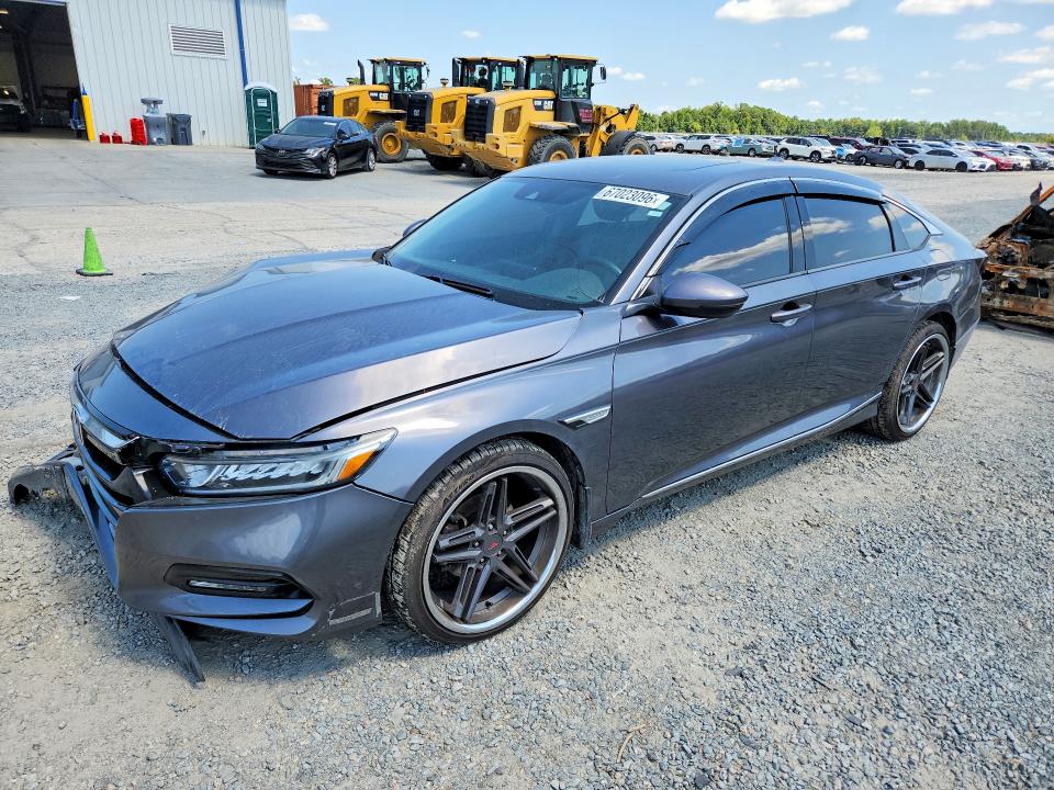 Продажа на аукционе авто 2018 Honda Accord, vin: 1HGCV1F5XJA142747, номер лота: 67023096