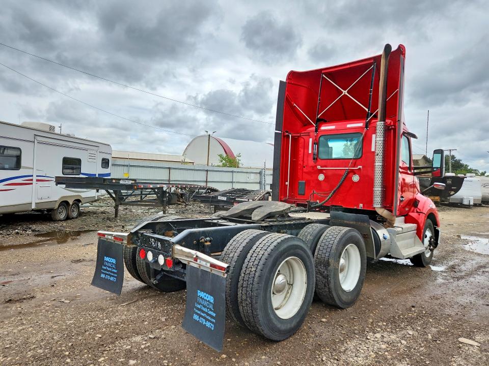 Продажа на аукционе авто 2019 Kenworth T680, vin: 1XKYDP9X1KJ233144, номер лота: 69930496