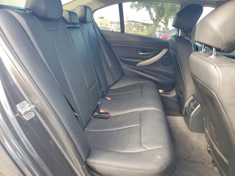 67528856 :رقم المزاد ، WBA8E1G50GNT99918 vin ، 2016 Bmw 320 مزاد بيع