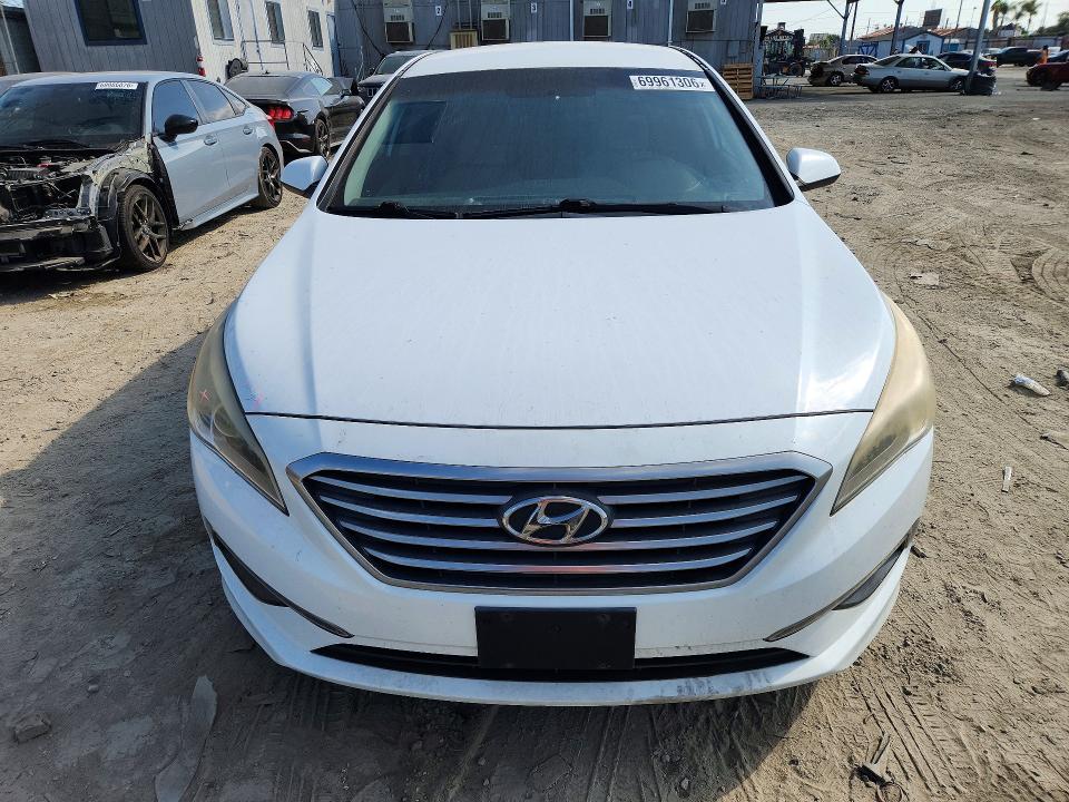 69961306 :رقم المزاد ، 5NPE24AF1FH184242 vin ، 2015 Hyundai Sonata مزاد بيع
