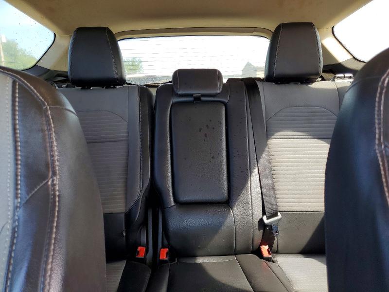 68970326 :رقم المزاد ، 1FMCU0GD2JUD42517 vin ، 2018 Ford Escape مزاد بيع