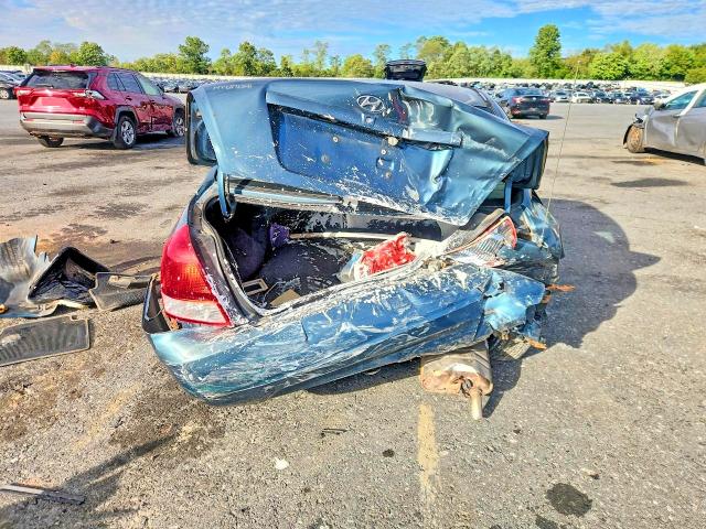 69999786 :رقم المزاد ، KMHDN45D73U555168 vin ، 2003 Hyundai Elantra مزاد بيع