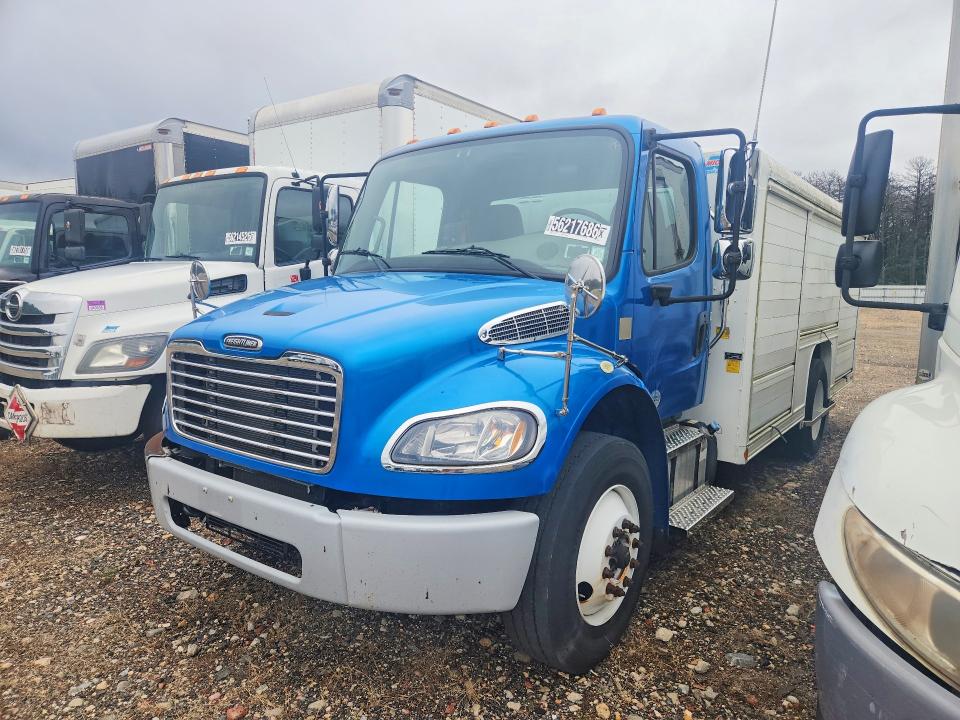 56217686 :رقم المزاد ، 1FVACWD24LHLE3457 vin ، 2020 Freightliner M2 مزاد بيع