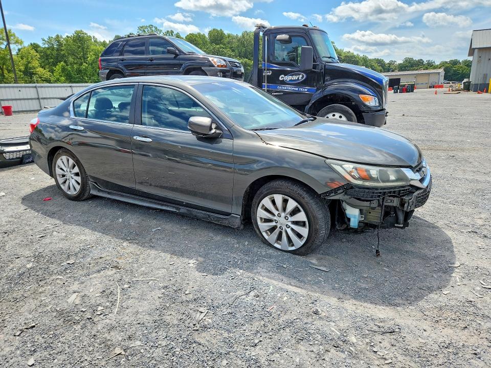 2013 Honda Accord მანქანა იყიდება აუქციონზე, vin: 1HGCR2F75DA102057, აუქციონის ნომერი: 68008146