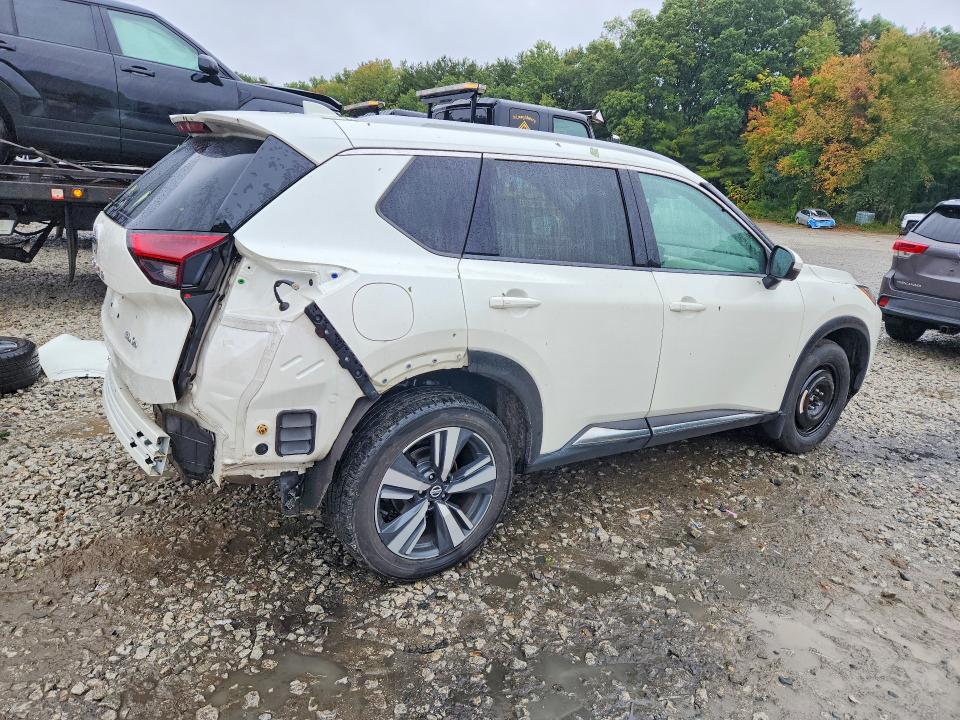 70284286 :رقم المزاد ، 5N1AT3CB4MC685825 vin ، 2021 Nissan Rogue مزاد بيع