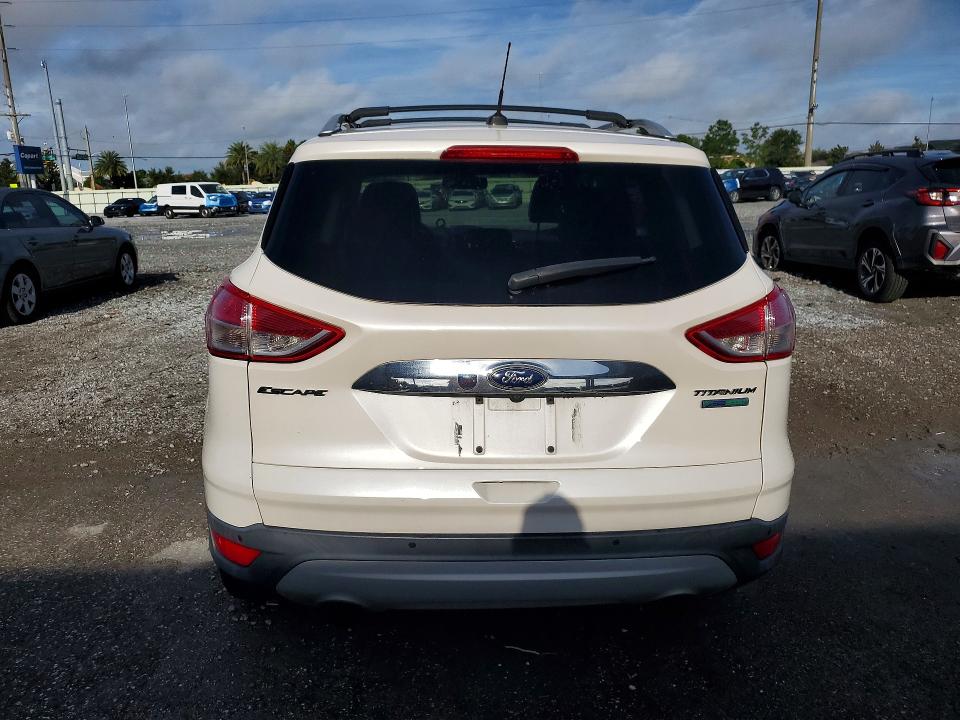 2014 Ford Escape მანქანა იყიდება აუქციონზე, vin: 1FMCU0J90EUA74397, აუქციონის ნომერი: 67319286