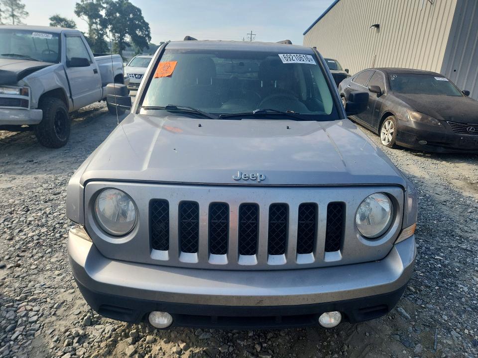 69210616 :رقم المزاد ، 1C4NJPBA0HD212094         vin ، 2017 Jeep Patriot مزاد بيع