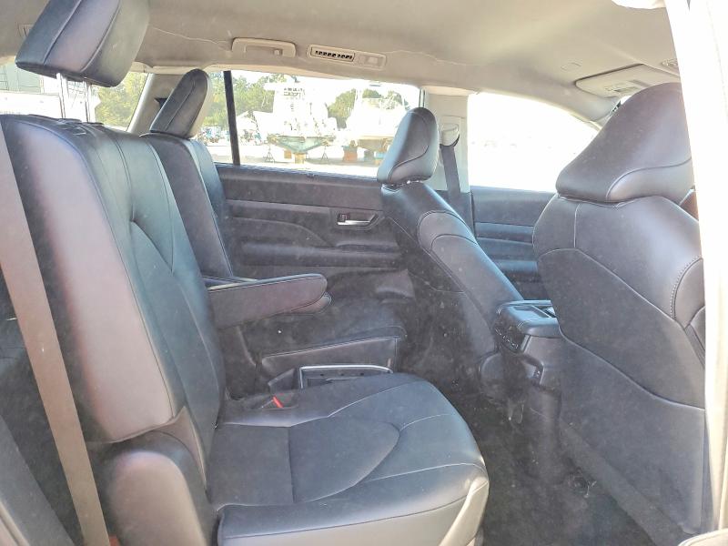 Продаж на аукціоні авто 2025 Toyota Grand Highlander, vin: 5TDAAAA51SS022901, номер лоту: 70664896