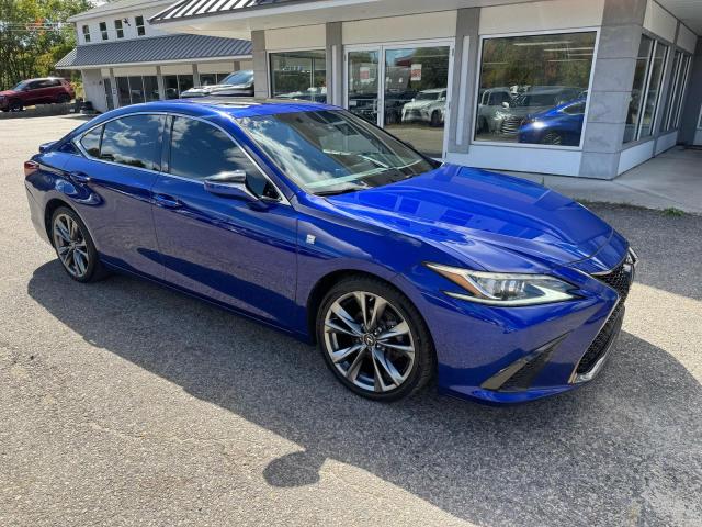 70493236 :رقم المزاد ، 58ABZ1B15KU038110 vin ، 2019 Lexus Es مزاد بيع