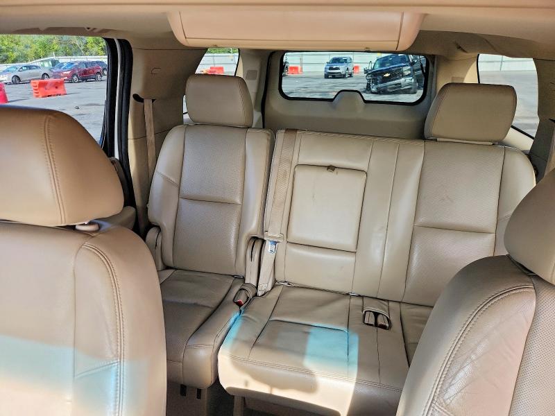 2013 Chevrolet Suburban მანქანა იყიდება აუქციონზე, vin: 1GNSKKE7XDR208576, აუქციონის ნომერი: 70005936
