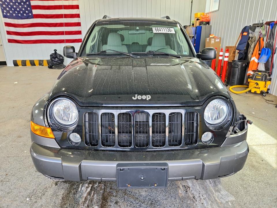 68411136 :رقم المزاد ، 1J4GL48K46W146887 vin ، 2006 Jeep Liberty مزاد بيع