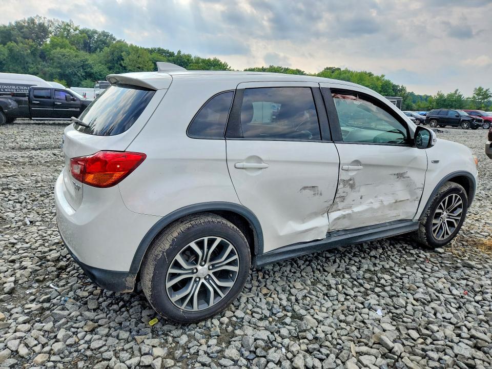 67272596 :رقم المزاد ، JA4AP3AU1HZ000707 vin ، 2017 Mitsubishi Outlander Sport مزاد بيع