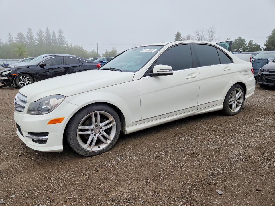65551686 :رقم المزاد ، WDDGF8FB9CA598212 vin ، 2012 Mercedes-benz C مزاد بيع