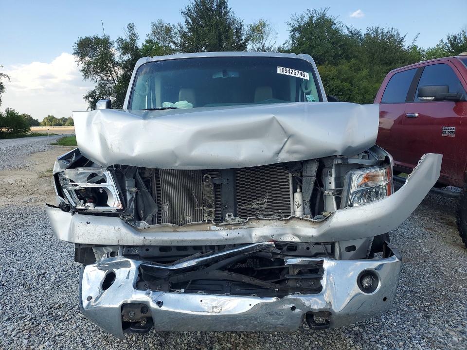 69425746 :رقم المزاد ، 5BZAF0AA4MN850961 vin ، 2021 Nissan Nv مزاد بيع