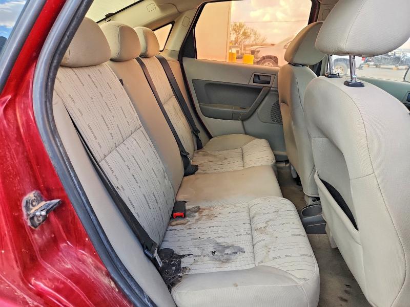 67215166 :رقم المزاد ، 1FAHP3FN0BW147928 vin ، 2011 Ford Focus مزاد بيع