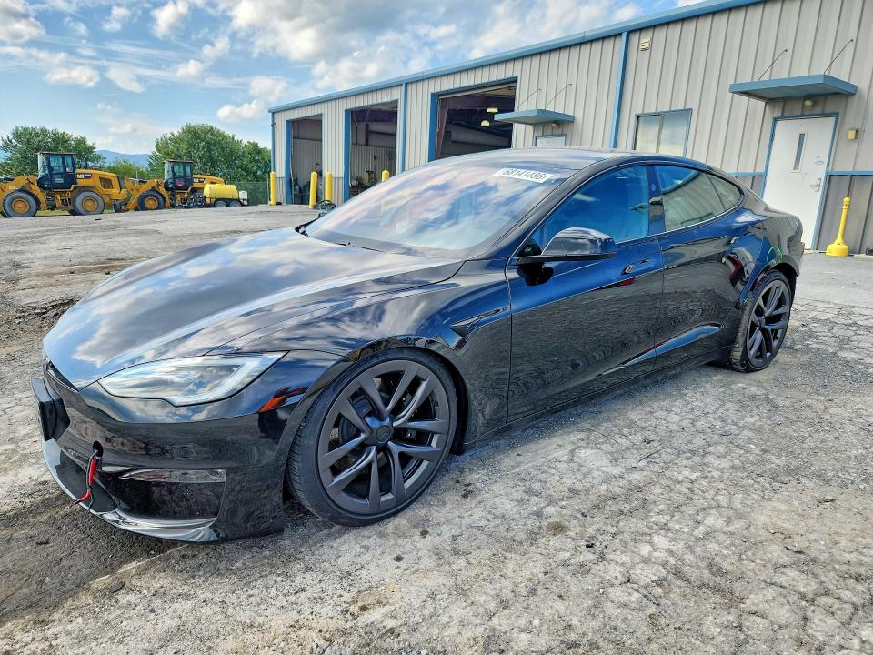 68141486 :رقم المزاد ، 5YJSA1E55PF518004 vin ، 2023 Tesla Model S مزاد بيع