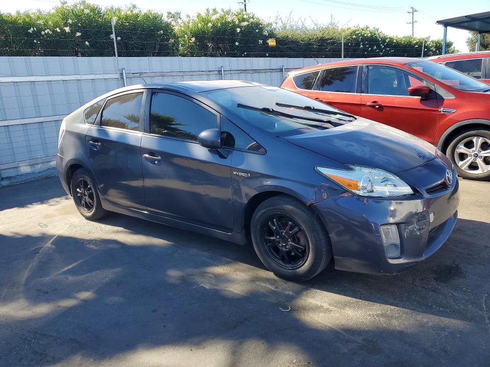 70556786 :رقم المزاد ، JTDKN3DU8E1761174 vin ، 2014 Toyota Prius مزاد بيع