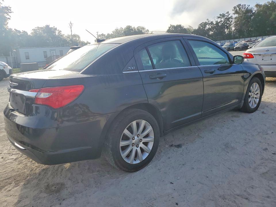 2013 Chrysler 200 მანქანა იყიდება აუქციონზე, vin: 1C3CCBBB6DN578793, აუქციონის ნომერი: 69589726