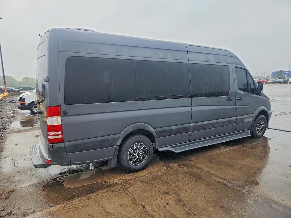 67821936 :رقم المزاد ، WDWPE8AC095420376 vin ، 2009 Mercedes-benz Sprinter مزاد بيع