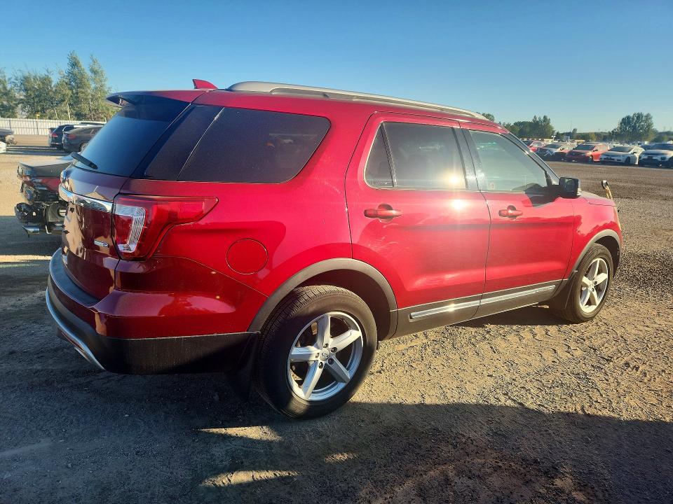 68382996 :رقم المزاد ، 1FM5K8D82GGC16105 vin ، 2016 Ford Explorer مزاد بيع