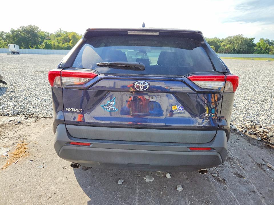 Auction sale of the 2022 Toyota Rav4, vin: 2T3W1RFV3NW187669, lot number: 70972486