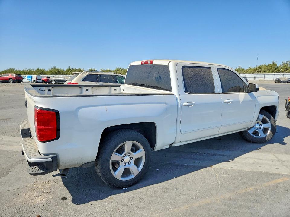 69599386 :رقم المزاد ، 3GCUKREC3JG297829 vin ، 2018 Chevrolet Silverado مزاد بيع