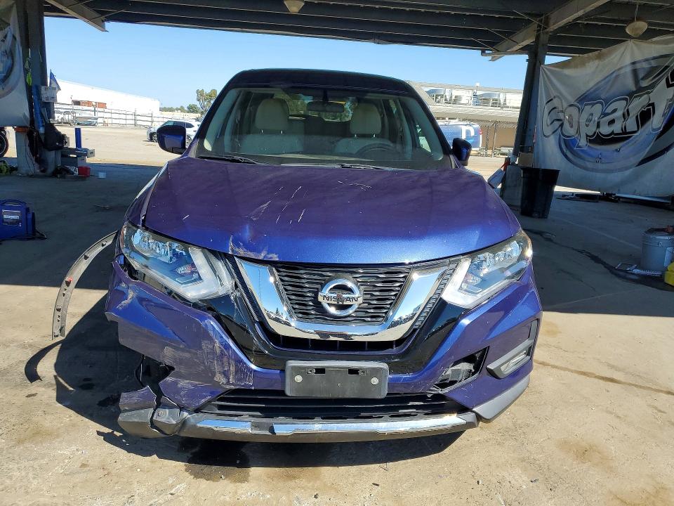 Продаж на аукціоні авто 2017 Nissan Rogue, vin: 5N1AT2MV4HC731467, номер лоту: 71238166