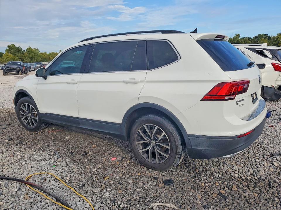 67690676 :رقم المزاد ، 3VV3B7AX4KM174196 vin ، 2019 Volkswagen Tiguan مزاد بيع