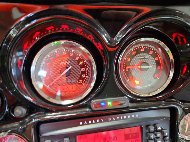68567686 :رقم المزاد ، 1HD1PZ818BB960903 vin ، 2011 Harley-davidson Flhxse2 مزاد بيع
