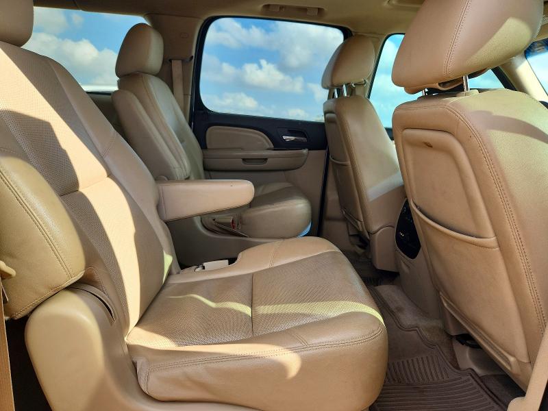69644436 :رقم المزاد ، 1GKS2MEF0ER136546 vin ، 2014 Gmc Yukon Xl مزاد بيع