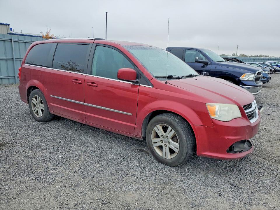 70882876 :رقم المزاد ، 2D4RN5DG1BR709870 vin ، 2011 Dodge Grand Caravan مزاد بيع