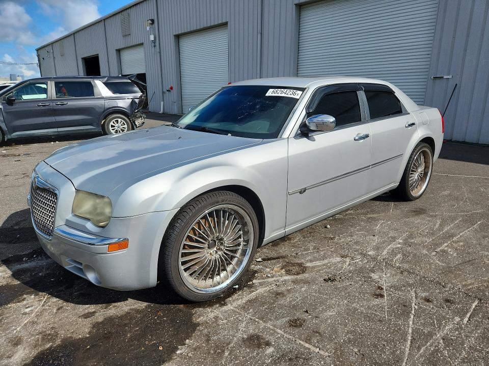 Продаж на аукціоні авто 2009 Chrysler 300c, vin: 2C3KA63T49H605148, номер лоту: 68264236