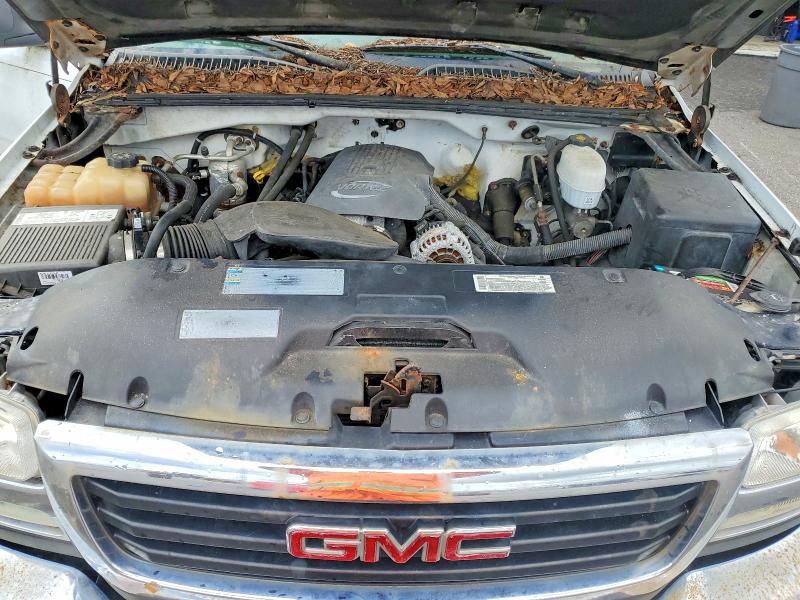 69161896 :رقم المزاد ، 1GTHC29U04E138271 vin ، 2004 Gmc Sierra مزاد بيع