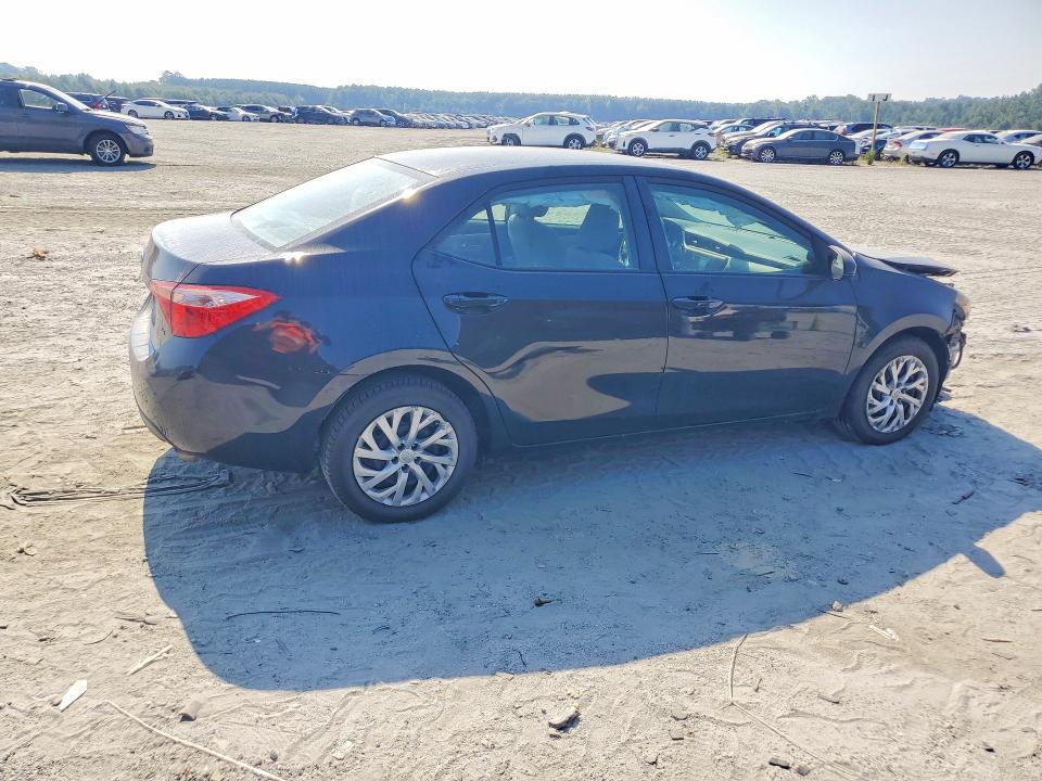 Продаж на аукціоні авто 2018 Toyota Corolla, vin: 5YFBURHE2JP752968, номер лоту: 67468046