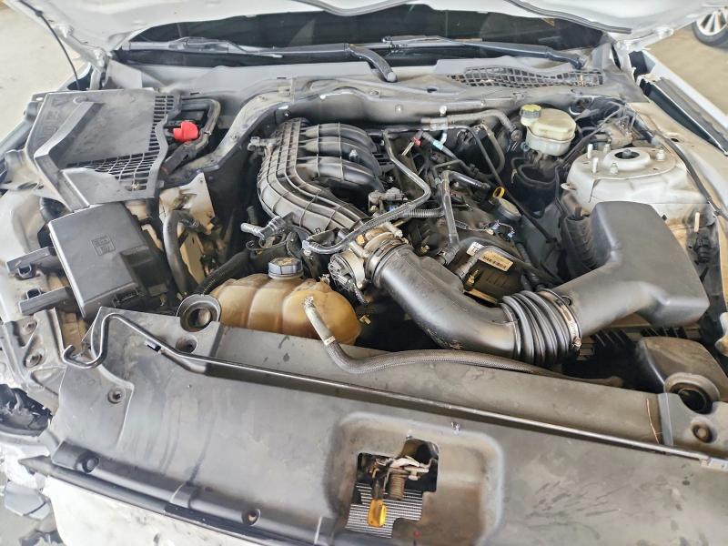 69192936 :رقم المزاد ، 1FA6P8AM0F5311595 vin ، 2015 Ford Mustang مزاد بيع