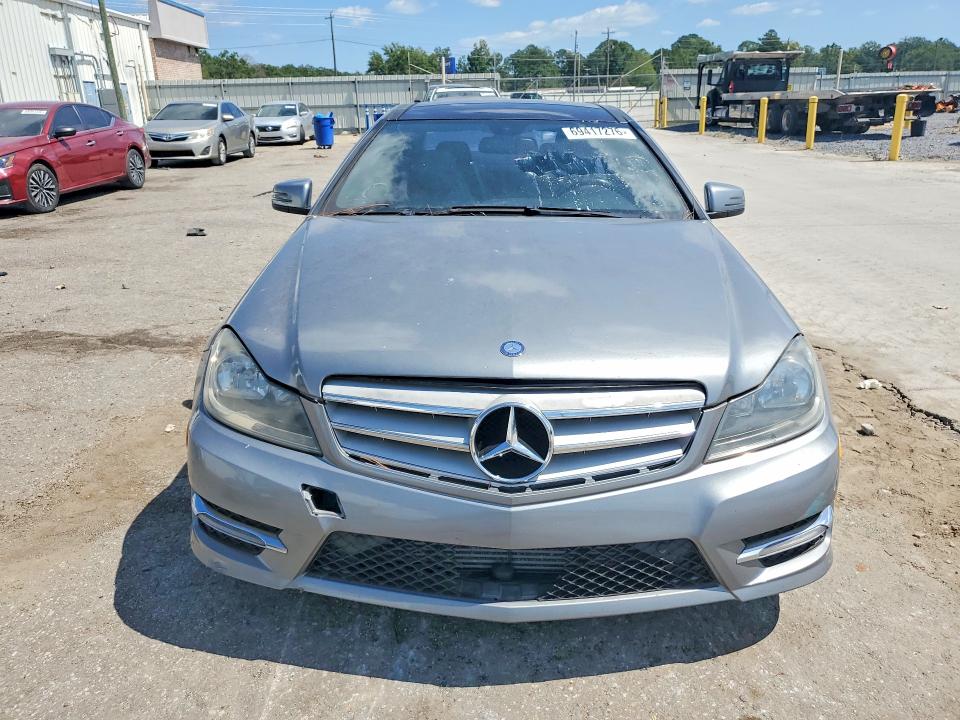 2013 Mercedes-benz C მანქანა იყიდება აუქციონზე, vin: WDDGJ4HB9DG060046, აუქციონის ნომერი: 69417276