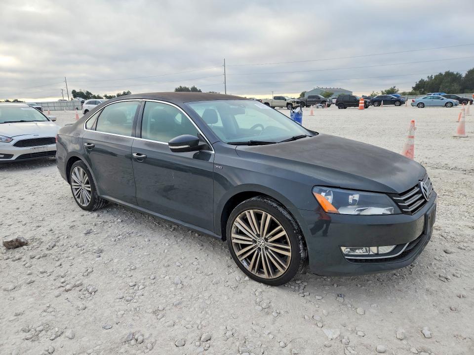 2014 Volkswagen Passat მანქანა იყიდება აუქციონზე, vin: 1VWBS7A32EC077590, აუქციონის ნომერი: 70259186