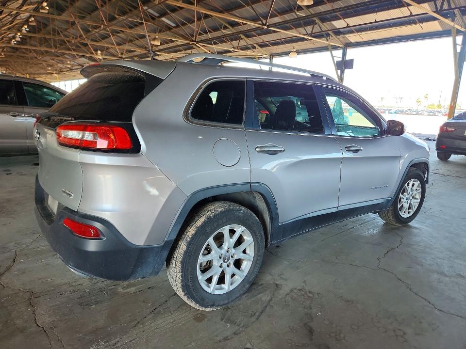 66961146 :رقم المزاد ، 1C4PJLCX4JD503627 vin ، 2018 Jeep Cherokee مزاد بيع